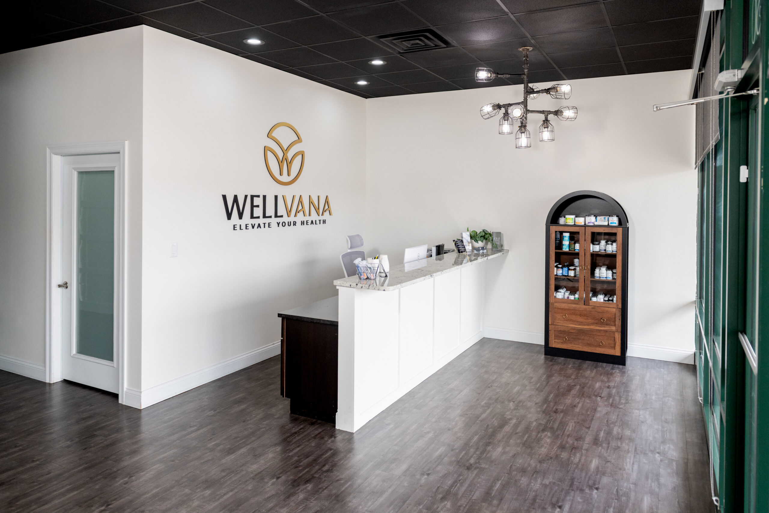 modern-wellness-reception-space